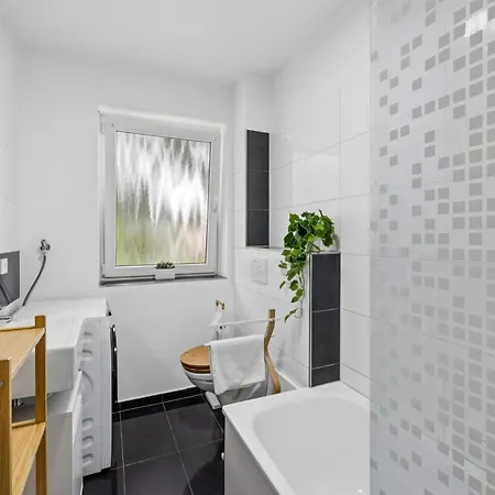 Lägenhet Traumwohnung Mit Balkon